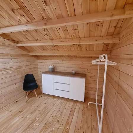 Dom wakacyjny Letniskowy Piętrowy Na Kaszubach Jezioro Ostrów Mausz *