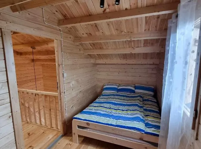 Letniskowy Pietrowy Na Kaszubach Jezioro Ostrow Mausz Klodno (Pomerania)